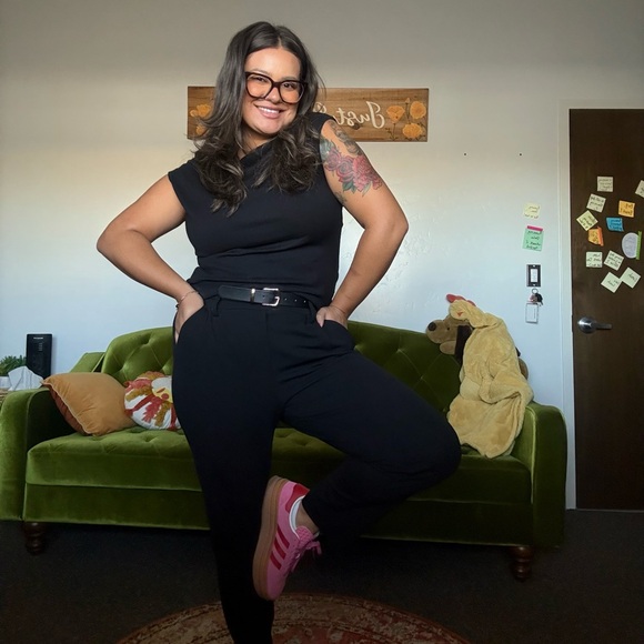 Meet your Posher, Mercedes/Mercy✨ - Picture 4 of 4